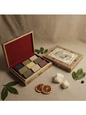 صابون حلب الزعيم مجموعة من ٩ قطع متنوعة